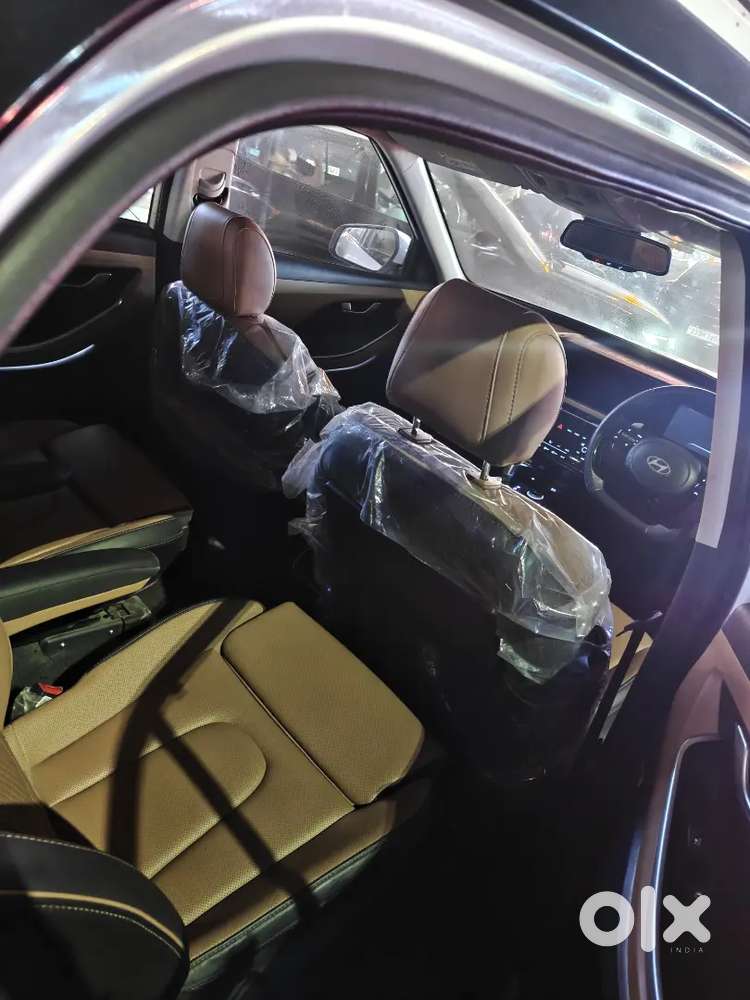 Hyundai Alcazar 2025 Signature Petrol Automatic