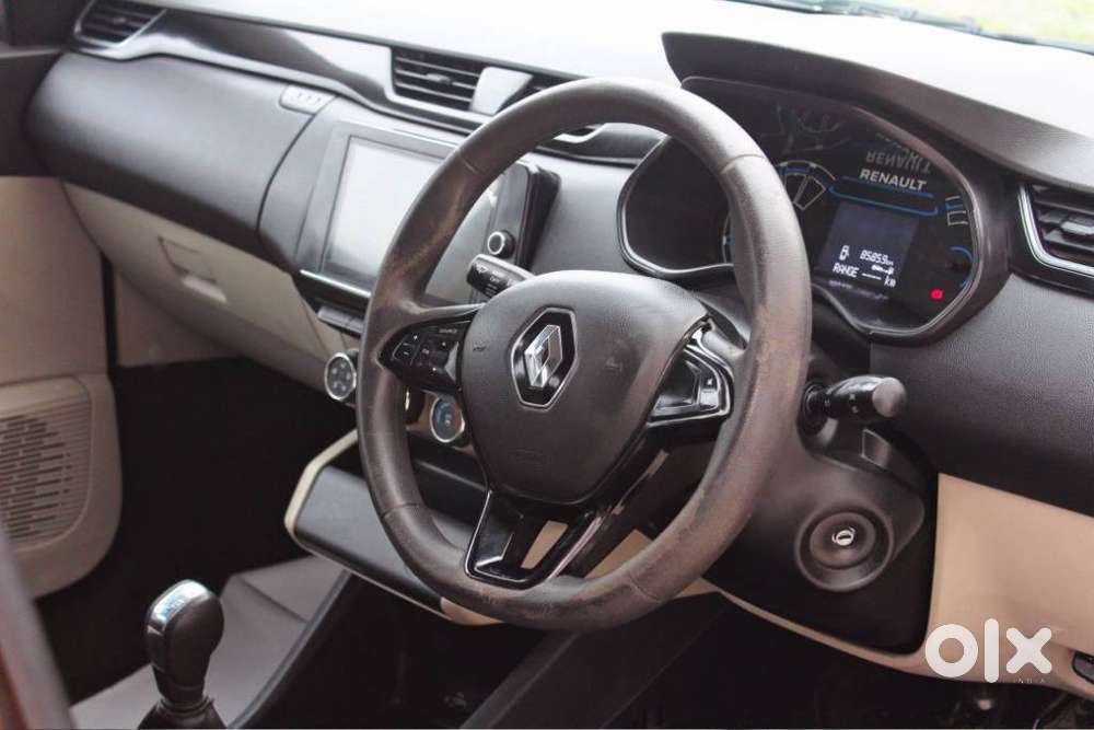 Renault Triber Rxt, 2022, Petrol