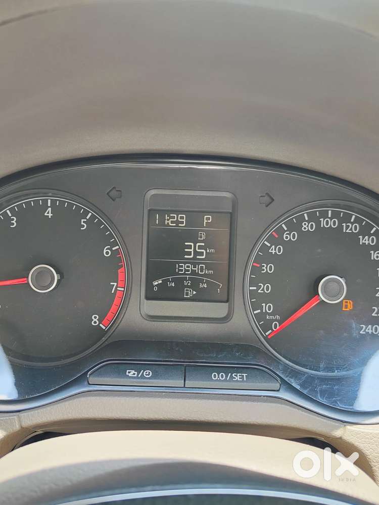Volkswagen Vento 1.2 Tsi Highline Plus At, 2016, Petrol