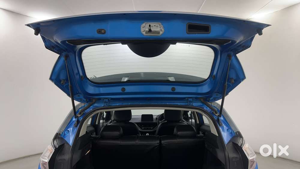 Tata Nexon 1.2 Revotron Xz Plus Dual Tone, 2017, Petrol