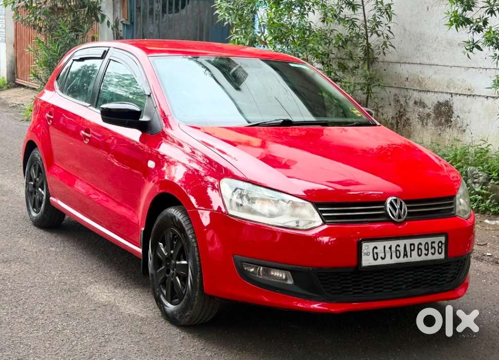 Volkswagen Polo Petrol Highline 1.2l, 2011, Cng & Hybrids