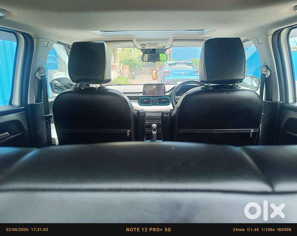 Tata Punch Creative Dual Tone Mt Sunroof, 2023, Petrol