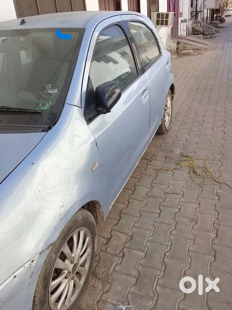 Toyota Etios Liva 2011 Petrol 165000 Km Driven