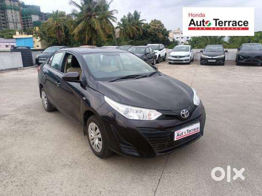 Toyota Yaris J Cvt, 2018, Petrol