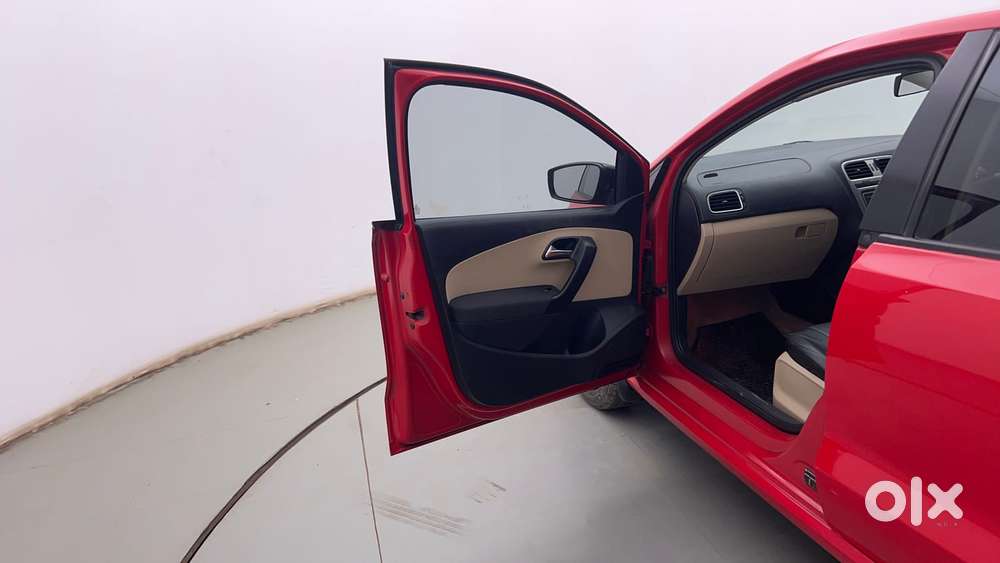 Volkswagen Polo Petrol Highline 1.2l, 2014, Petrol