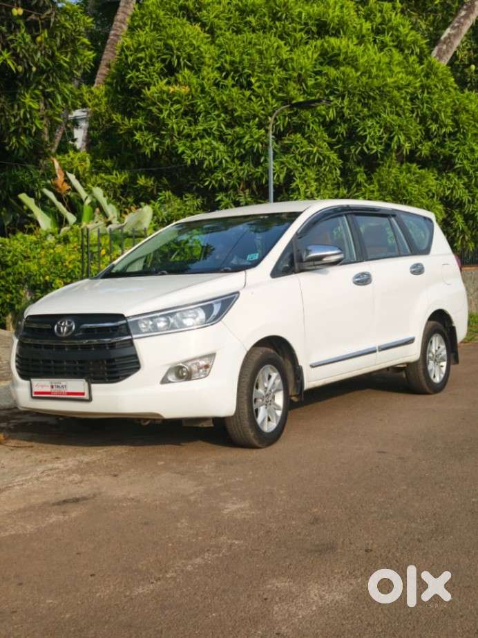 Toyota Innova Crysta 2.8 Gx At, 2016, Diesel