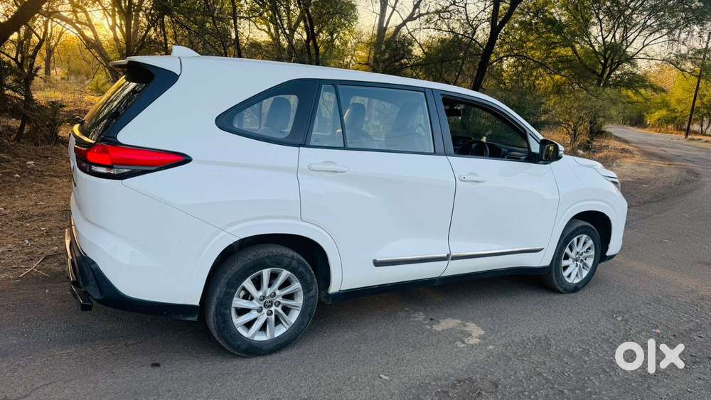 Toyota Innova Hycross 2.0 Gx 7 Str, 2024, Petrol