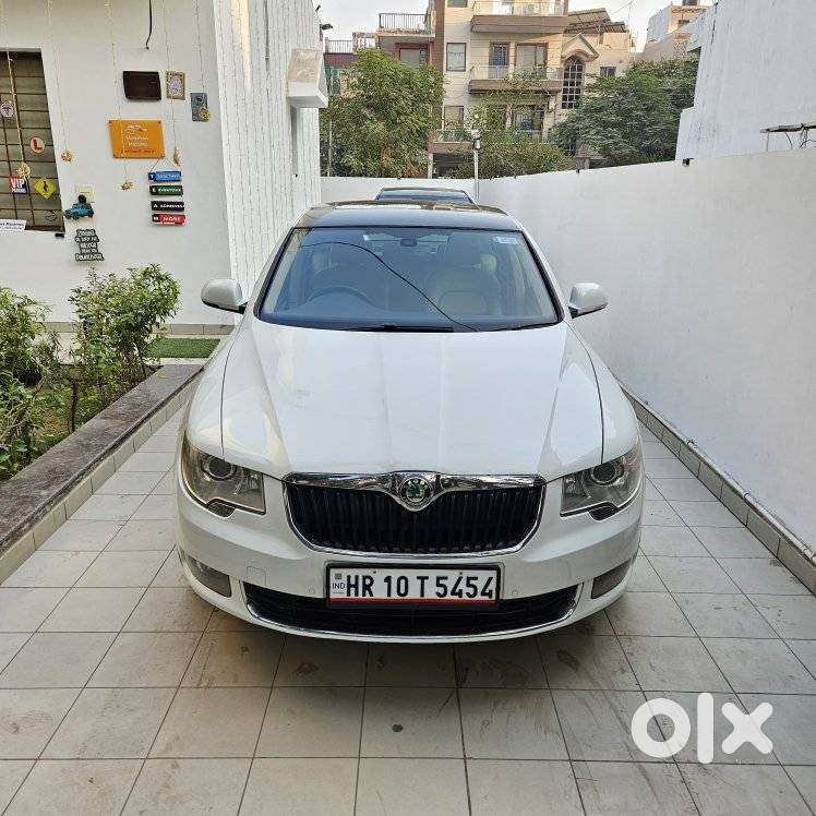 Skoda Superb 1.8 Elegance Tsi At, 2012, Petrol