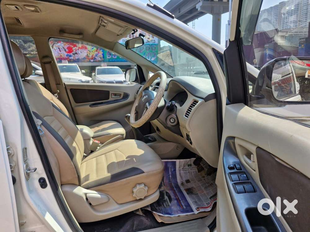 Toyota Innova [2013-2016] 2.5 G4 7 Str, 2014, Diesel