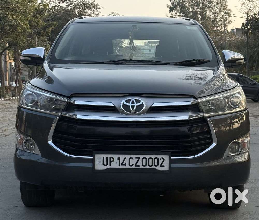 Toyota Innova Crysta 2.8 Zx At 7 Seater, 2016, Diesel