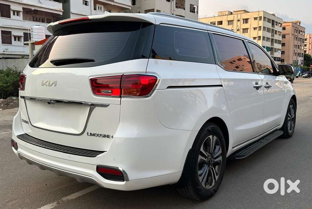 Kia Carnival Limousine Plus 7 Str, 2022, Diesel
