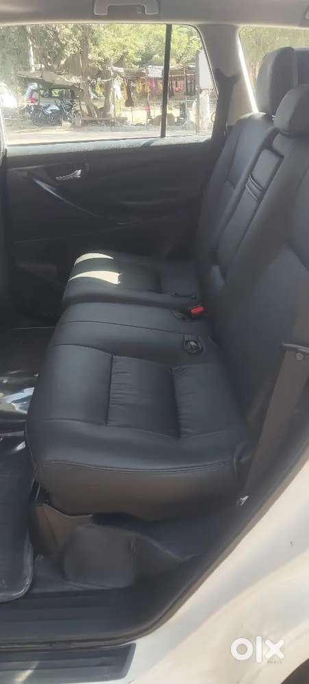 Toyota Innova Crysta 2017