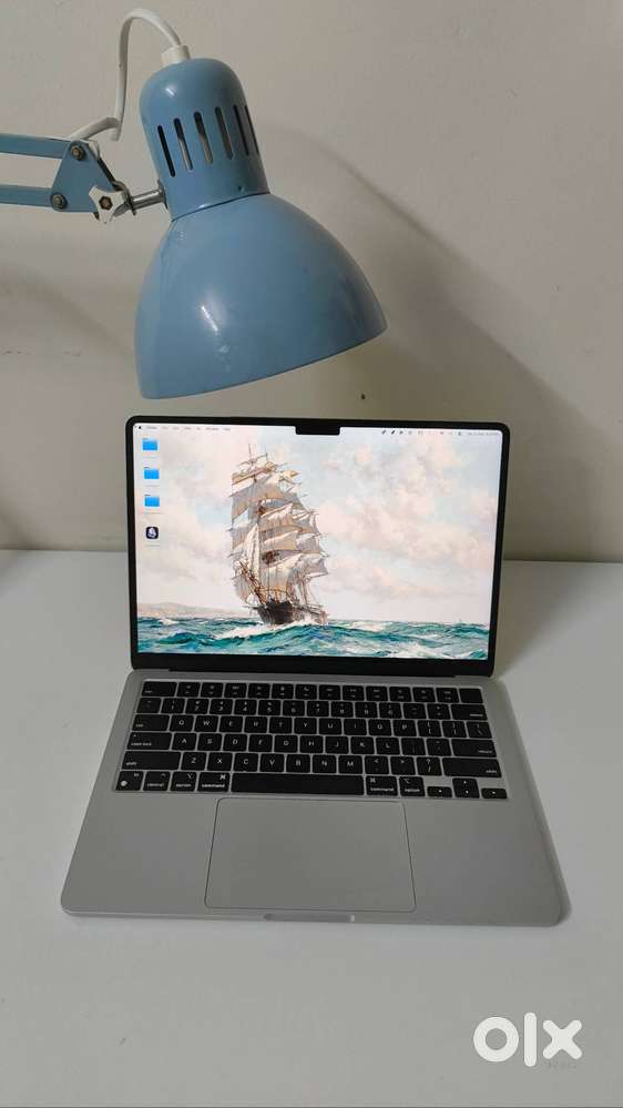2022 MacBook Air M2 16GB/256GB Silver [~ 2y Old] - Computers