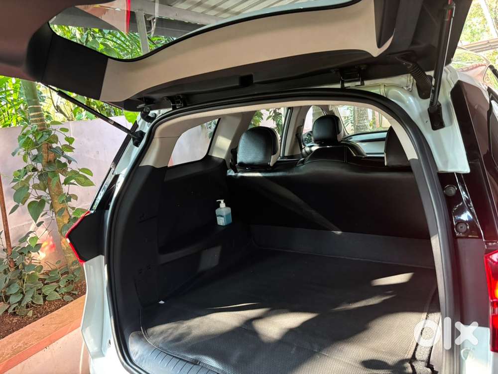 Mahindra Xuv700 Diesel 2023