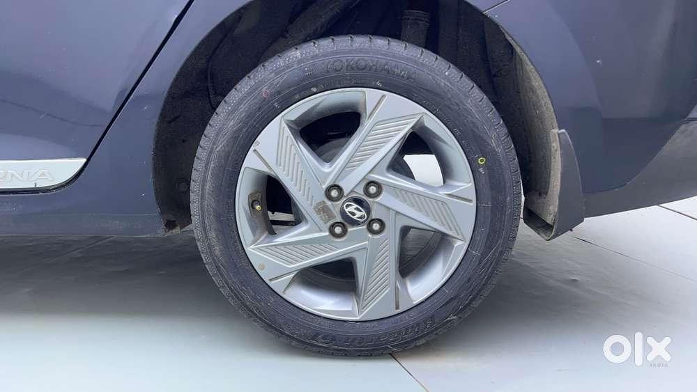 Hyundai Verna 1.5 Sx Vtvt Ivt, 2021, Petrol