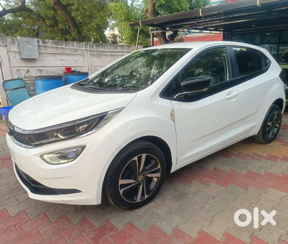 Tata Altroz, 2020, Petrol