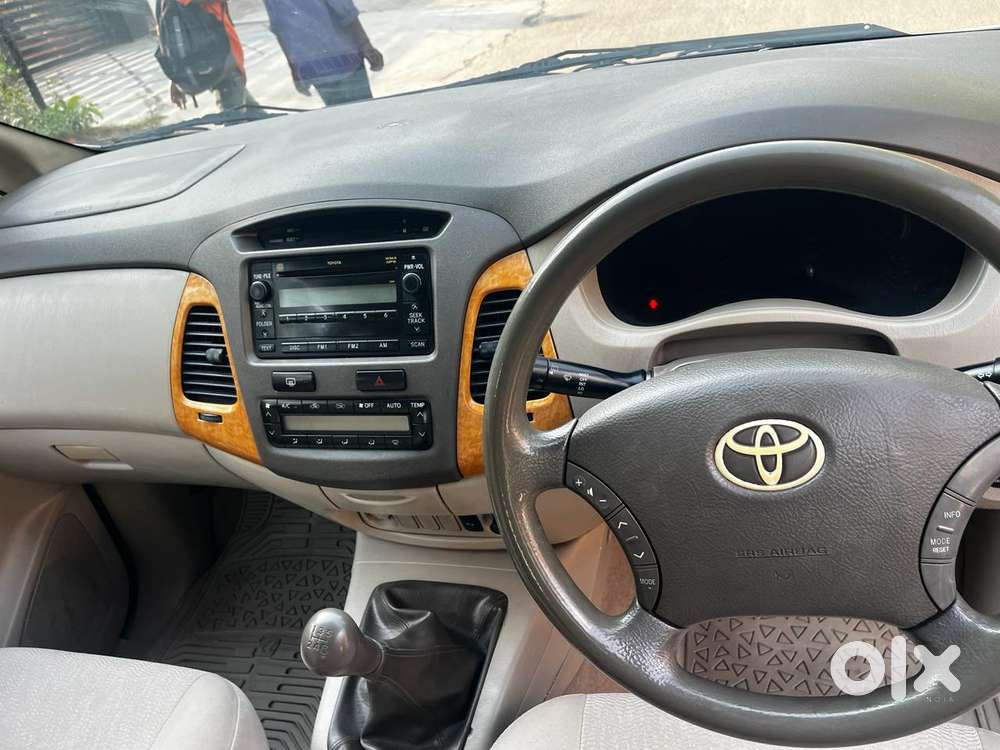 Toyota Innova 2.5 V 7 Str, 2010, Diesel