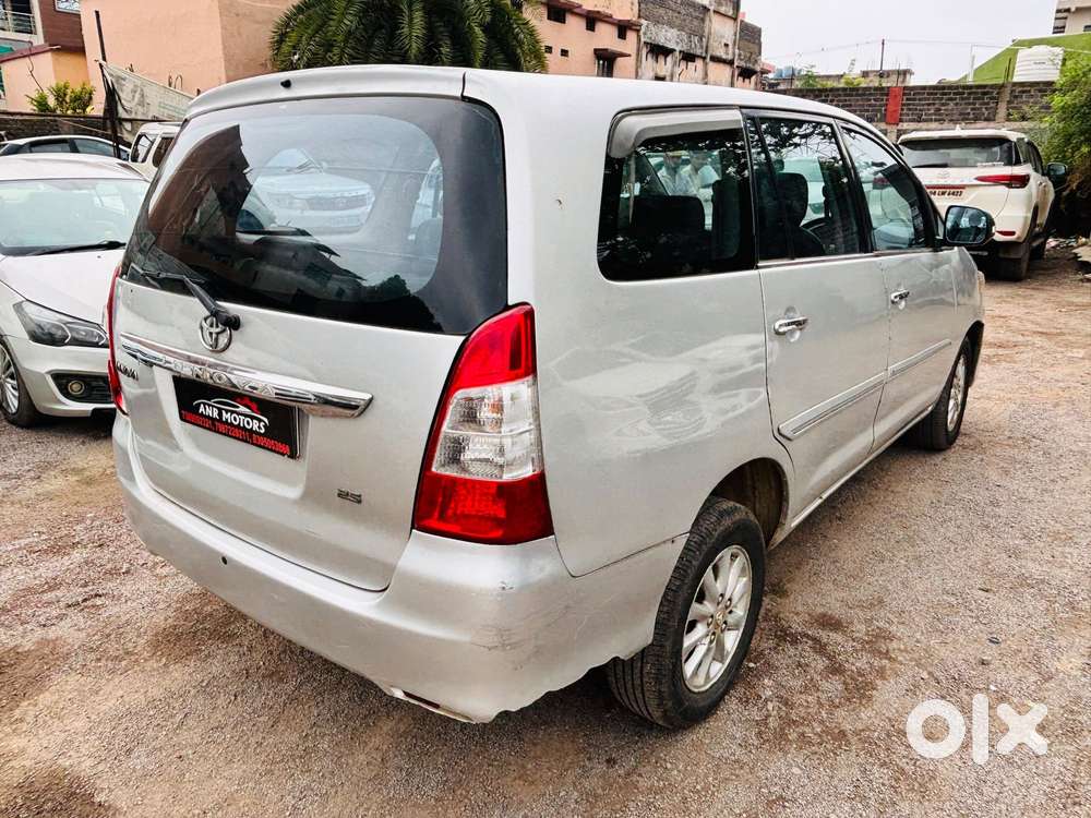 Toyota Innova 2.5 V 7 Str, 2012, Diesel