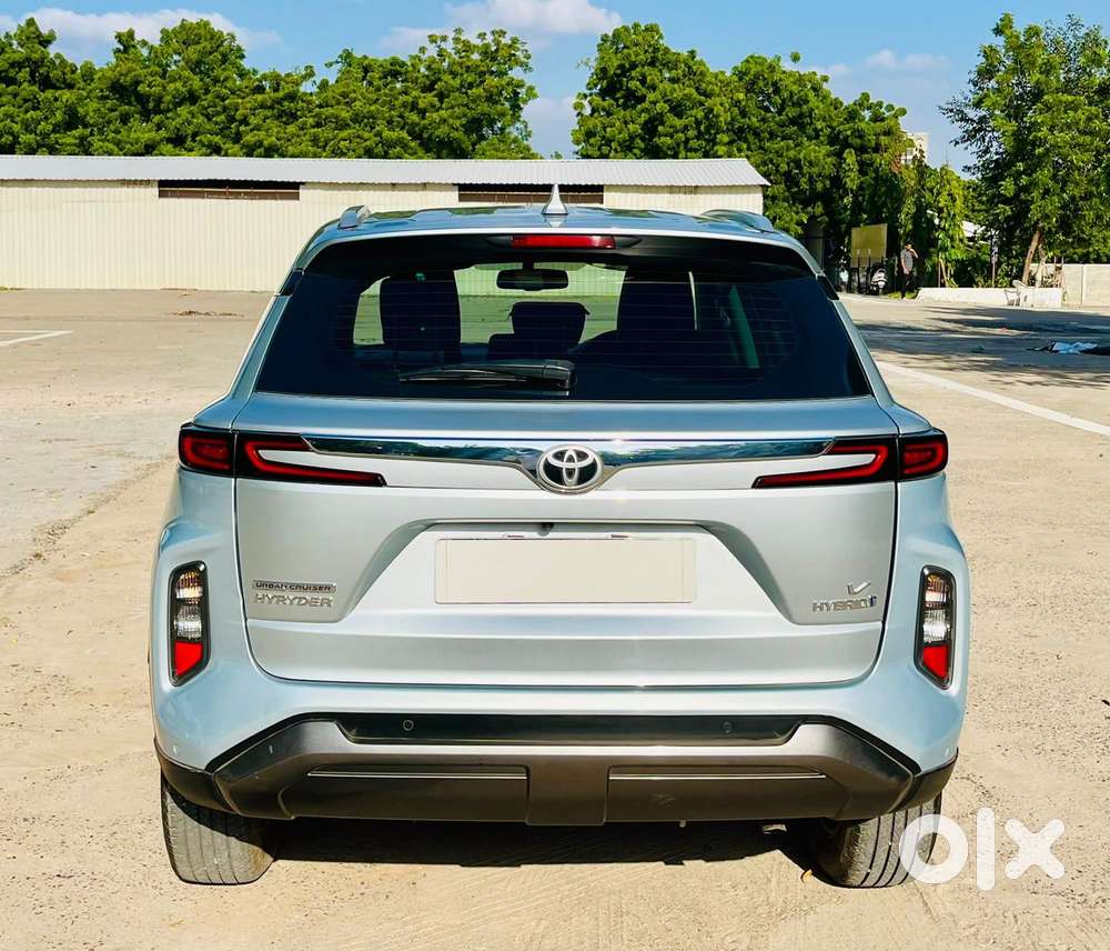 Toyota Urban Cruiser Hyryder 1.5 V Hybrid, 2024, Petrol