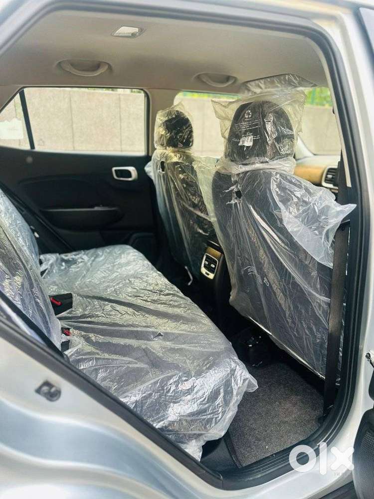 Hyundai Venue 1.2 S Plus, 2022, Petrol