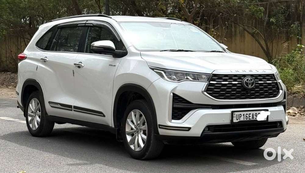 Toyota Innova Hycross 2.0 Vx Hybrid 7 Str, 2024, Cng & Hybrids