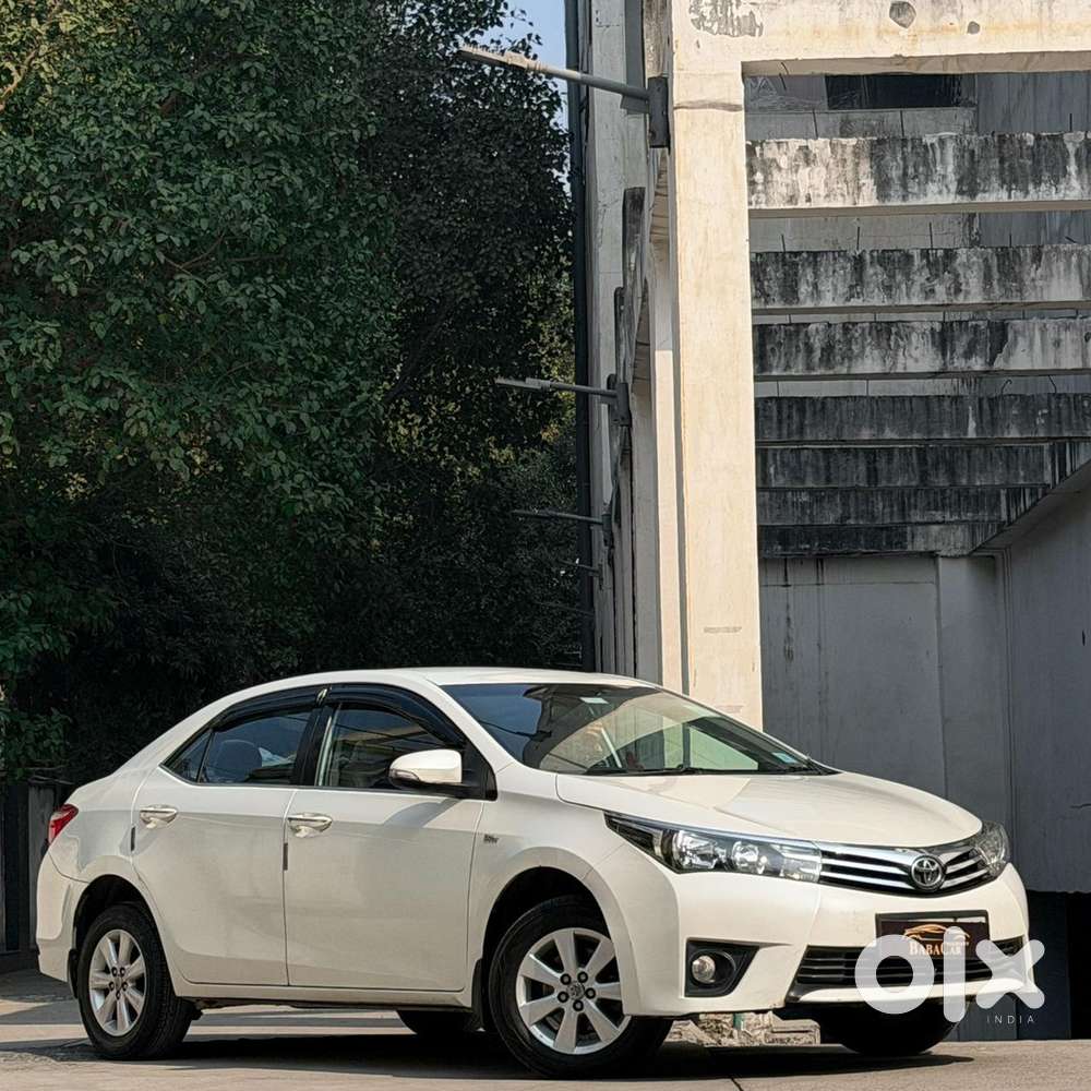 Toyota Corolla Altis 2016
