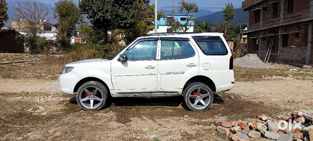 Tata Safari Storme 2014