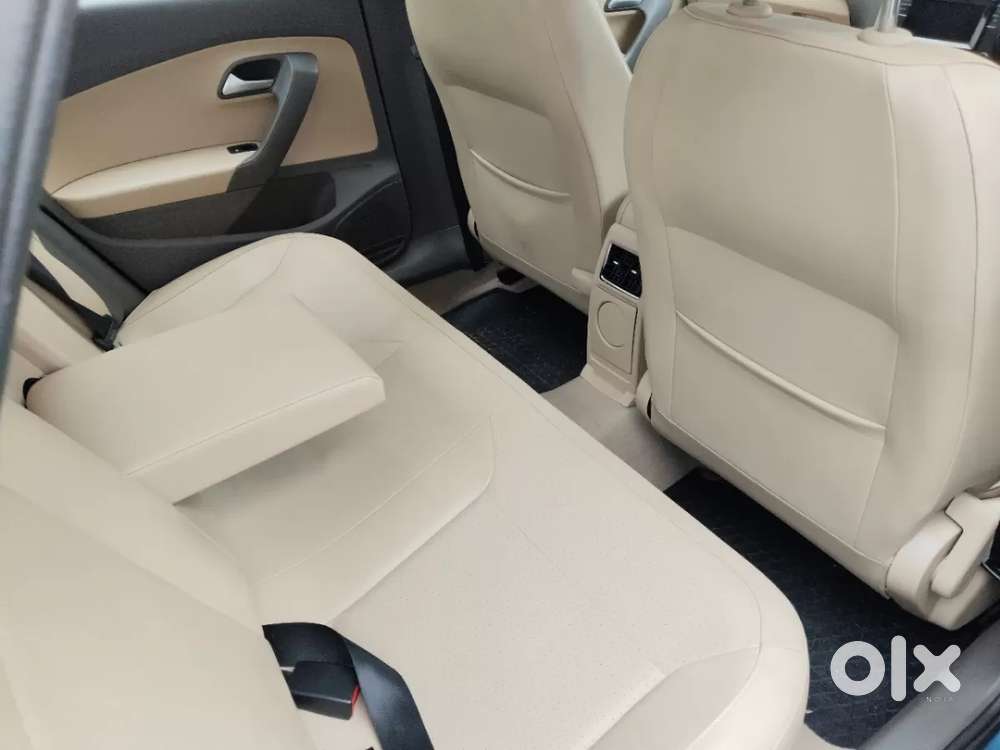 Volkswagen Vento 1.2 Tsi Highline Plus At, 2017, Petrol
