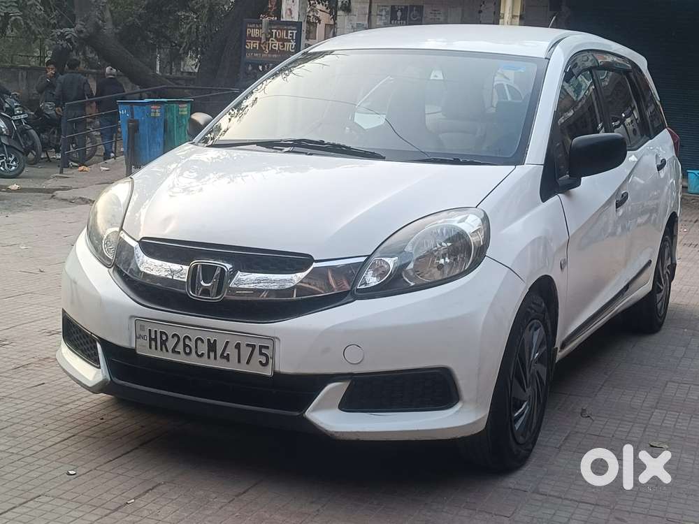 Honda Mobilio 1.5 S I-vtec Mt, 2015, Petrol