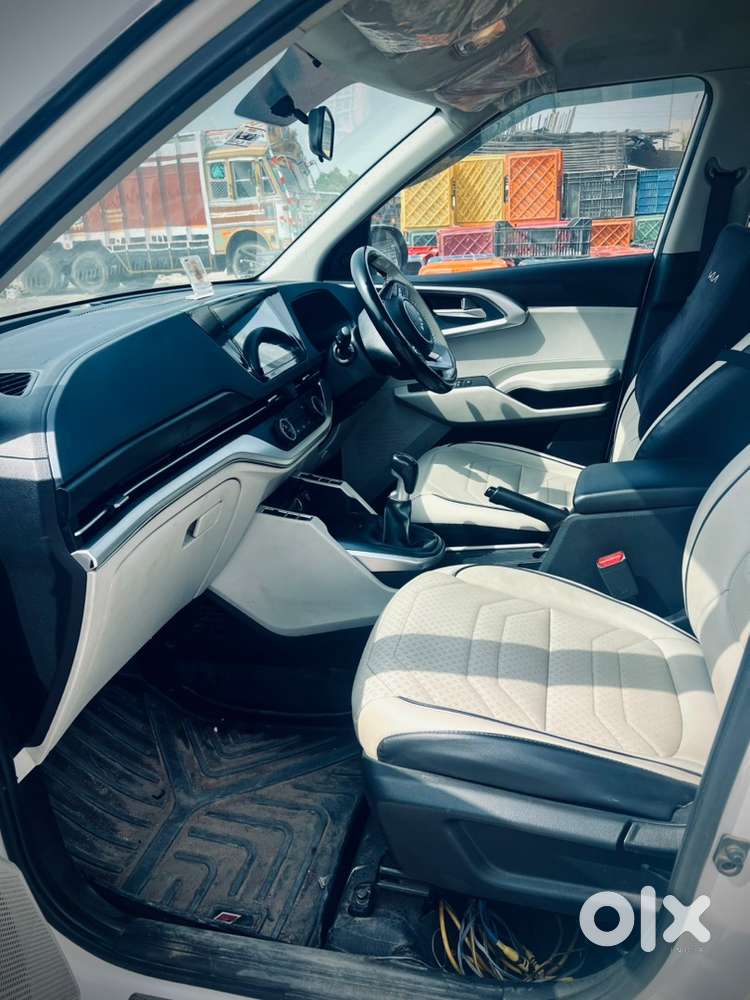Kia Carens 2022 Diesel Well Maintained