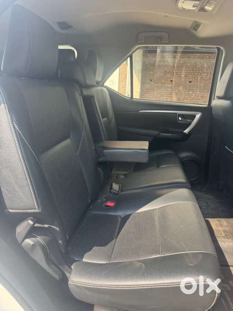 Toyota Fortuner 4×2 Manual 2022 Model 129999km Driven