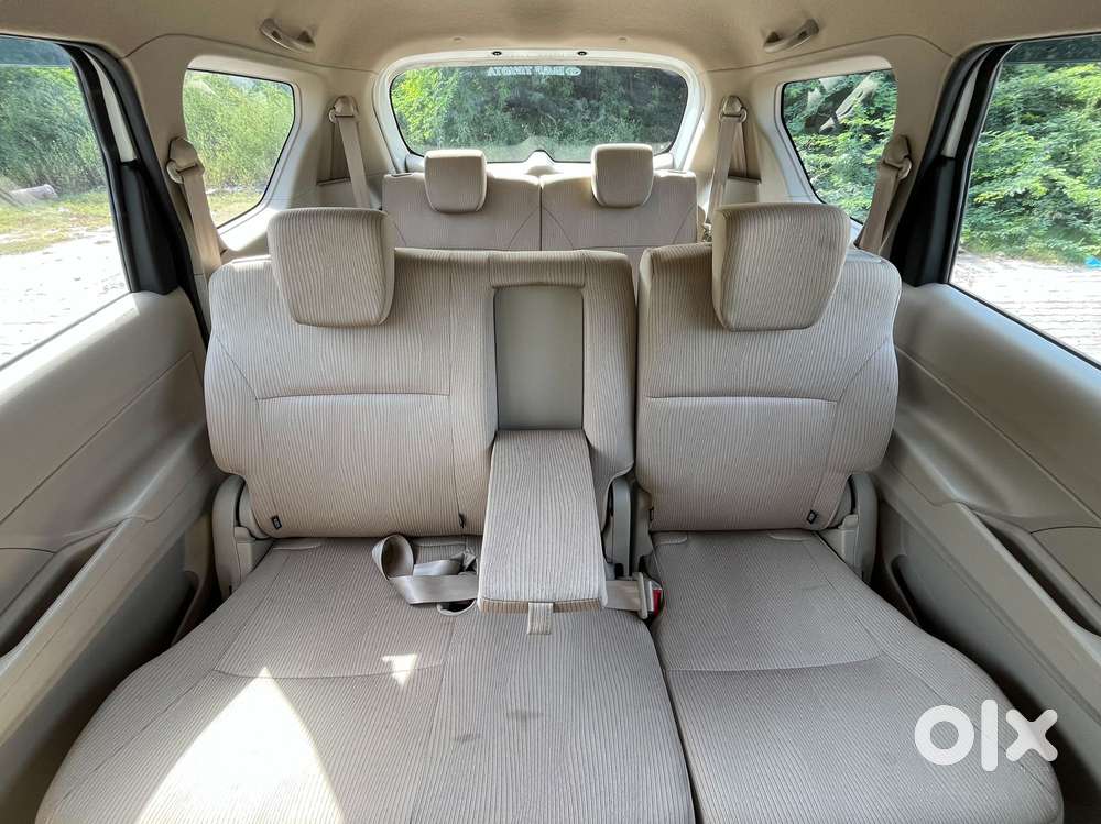 Maruti Suzuki Ertiga Vxi At Petrol, 2025, Petrol