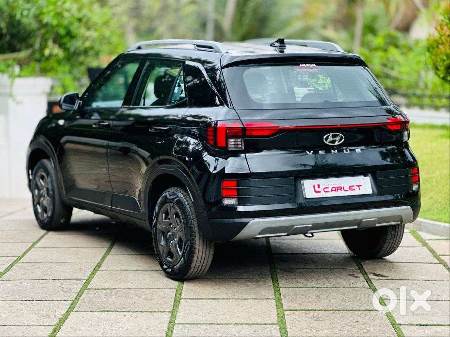 Hyundai Venue S 1.2 Petrol, 2023, Petrol