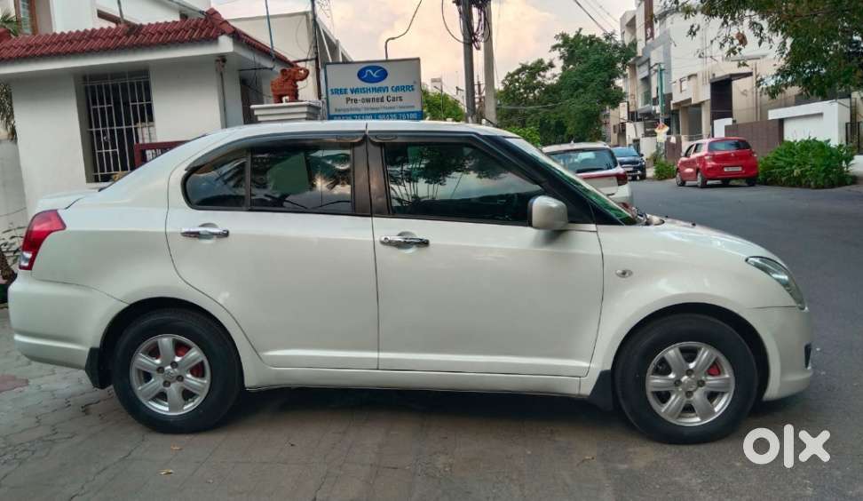 Maruti Suzuki Swift Dzire Zxi, 2011, Petrol
