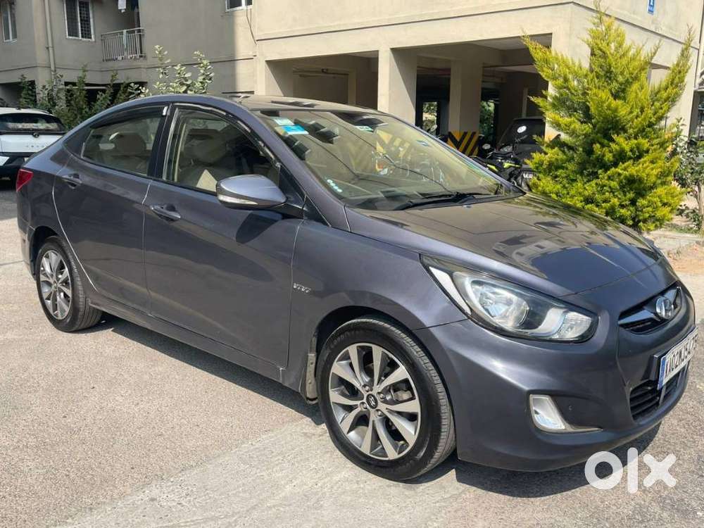 Hyundai Verna Fluidic 1.6 Vtvt Sx, 2014, Petrol
