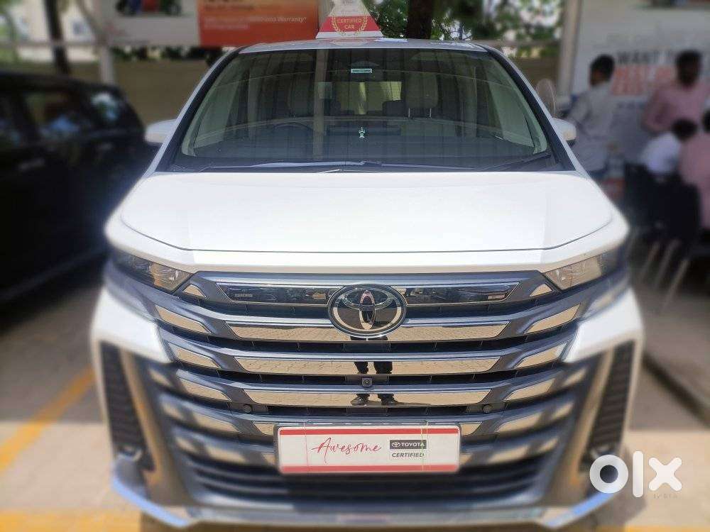 Toyota Vellfire Vip – Executive Lounge, 2024