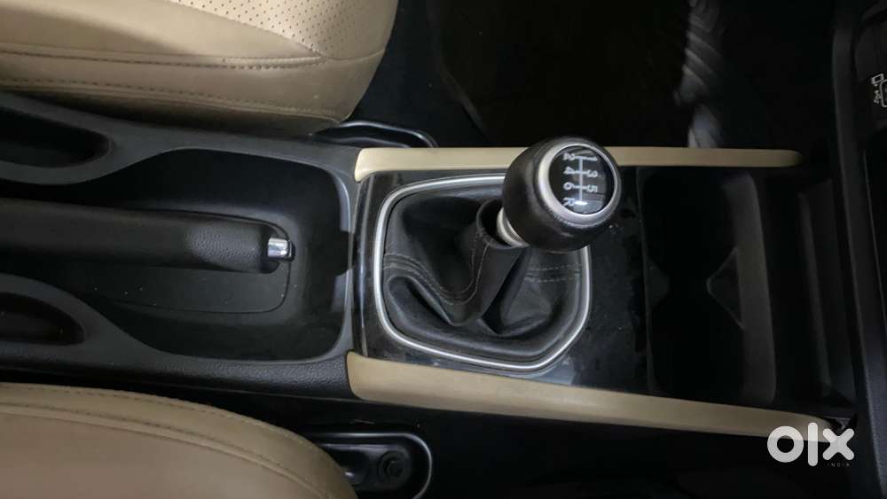 Honda City 1.5 V 5th Gen I-vtec Mt, 2022, Petrol