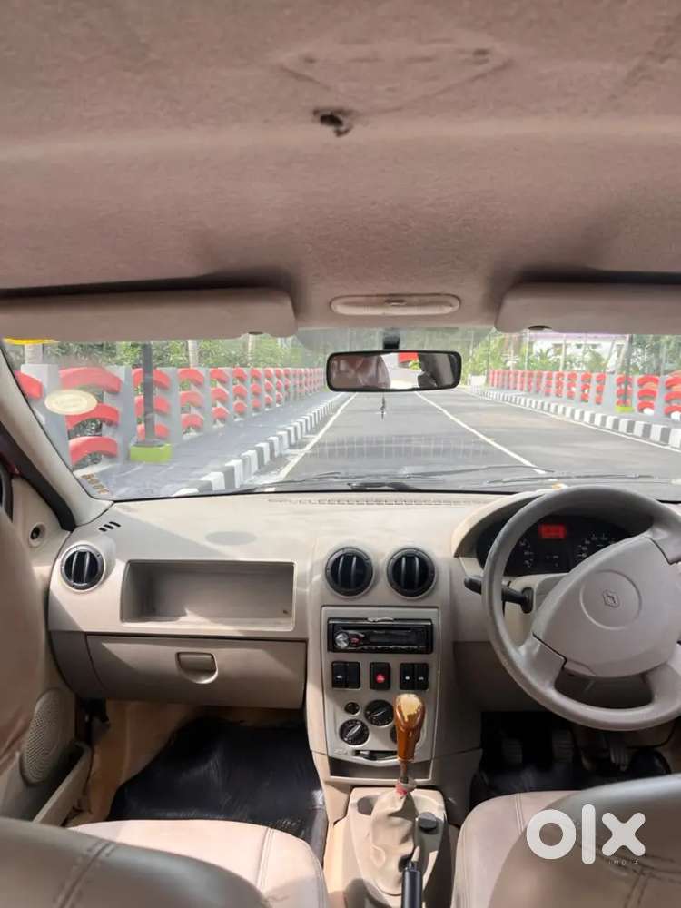 Mahindra Renault Logan 2007
