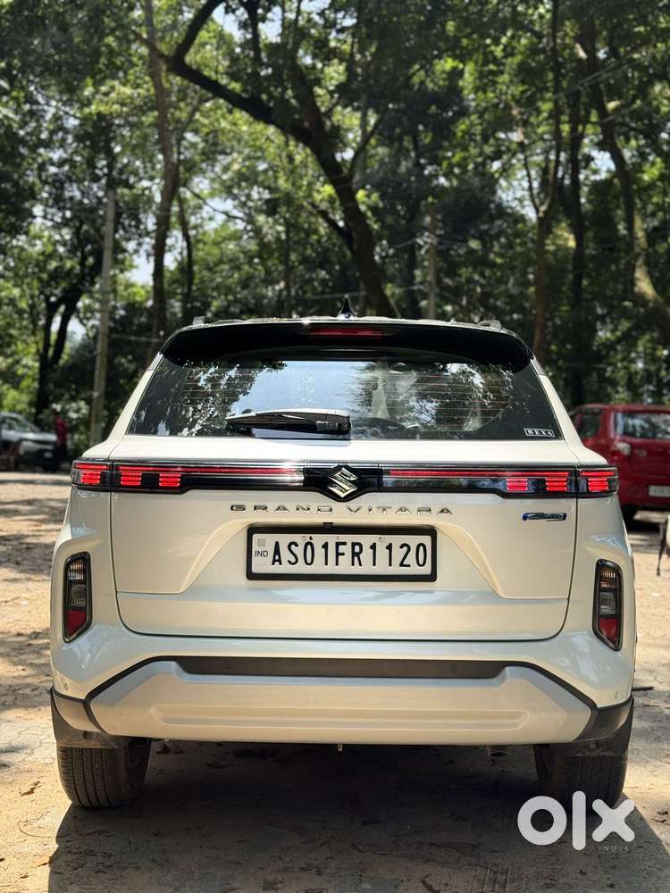Maruti Suzuki Grand Vitara 1.5 Alpha Smart Hybrid, 2023, Petrol
