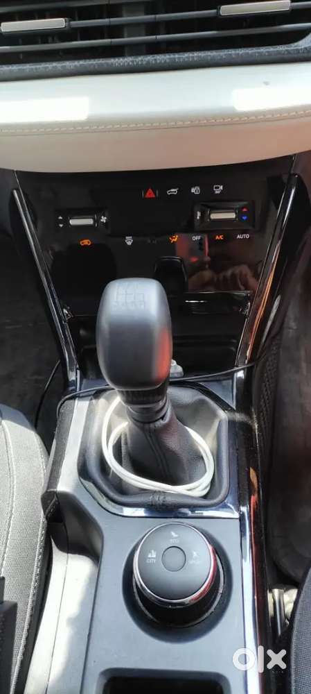 Tata Nexon Creative Plus S Duel Tone Red Colour With Black Roof
