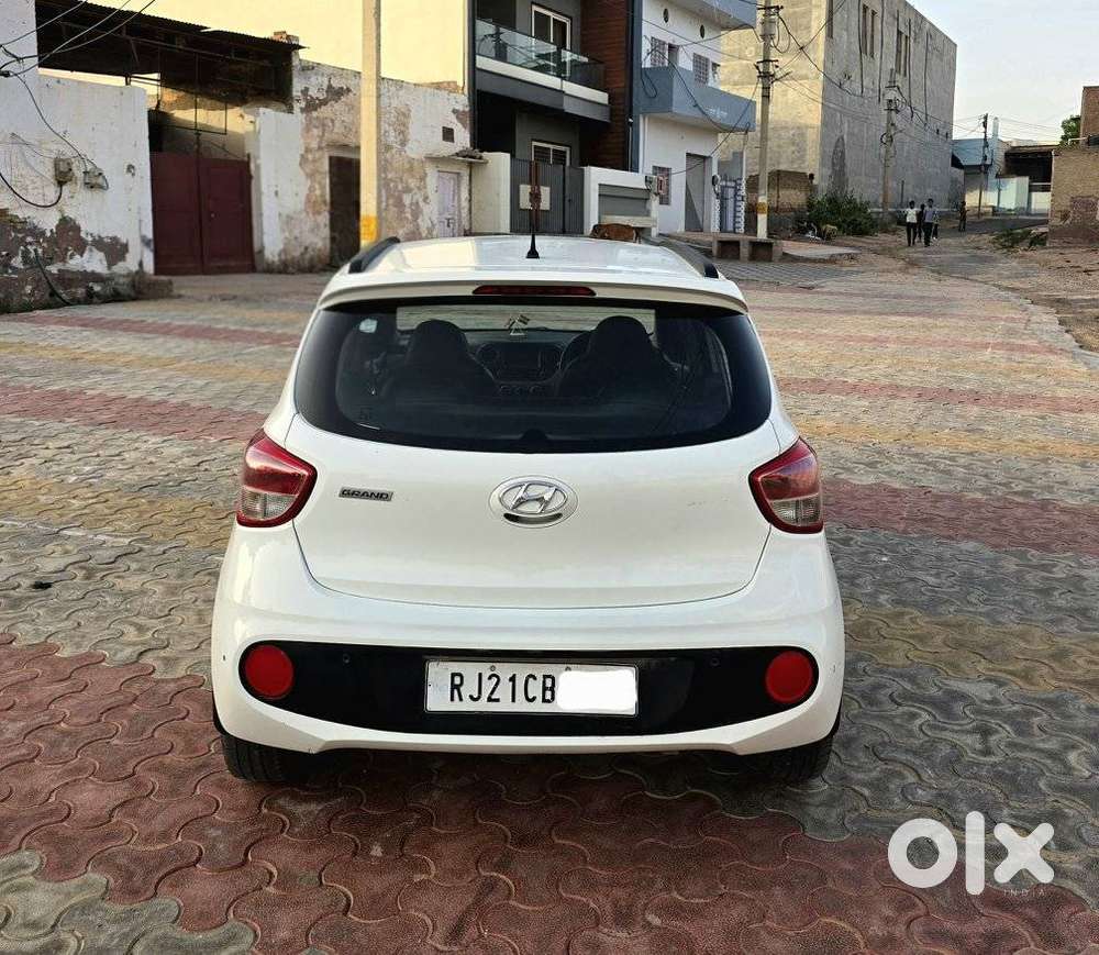 Hyundai Grand I10 Sportz Edition, 2018, Petrol