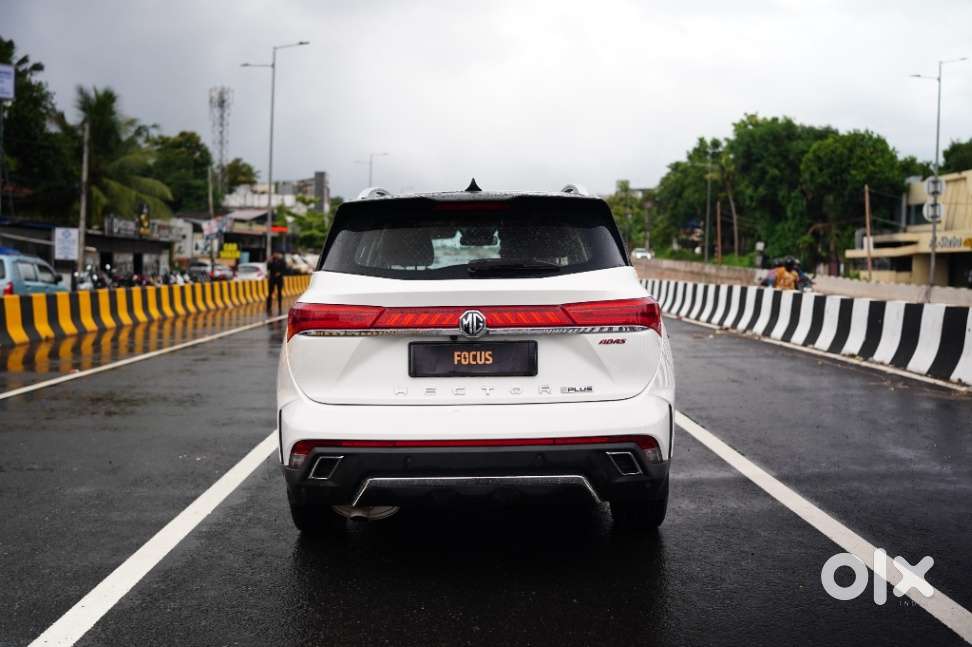 Mg Hector Plus, 2023, Petrol
