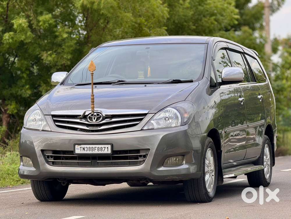 Toyota Innova 2.5 Ev Ps 7 Str Bs-iii, 2011, Diesel