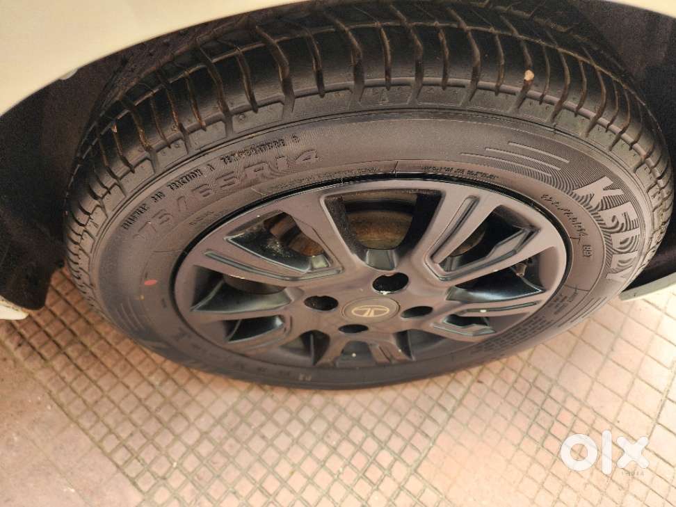Tata Tiago 1.2 Revotron Xt (o), 2021, Petrol
