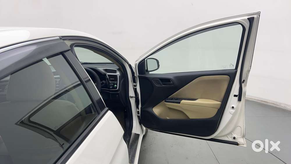 Honda City I-vtec Cvt Zx, 2015, Petrol