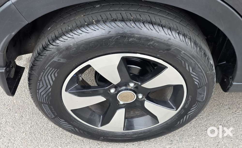 Tata Nexon Xz Plus (hs), 2018, Petrol