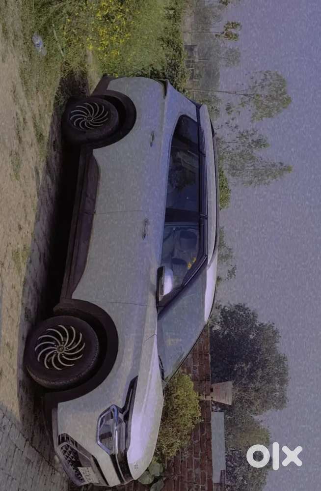 Kia Carens 2023 Petrol Manual
