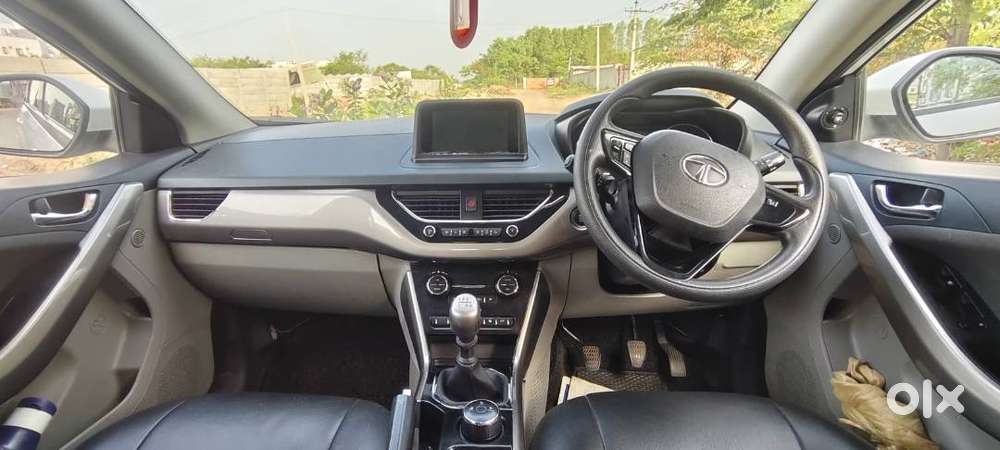 Tata Nexon Xz+(dual Tone)