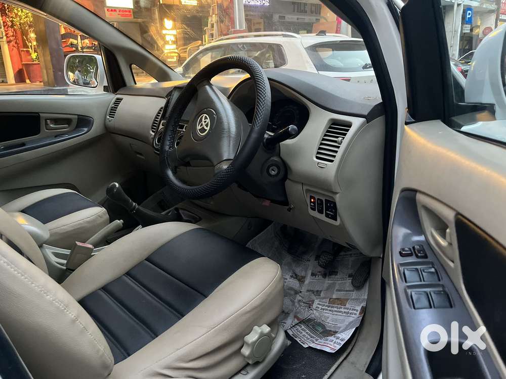 Toyota Innova 2.5 Gx (diesel) 7 Seater Bs Iv, 2012, Diesel