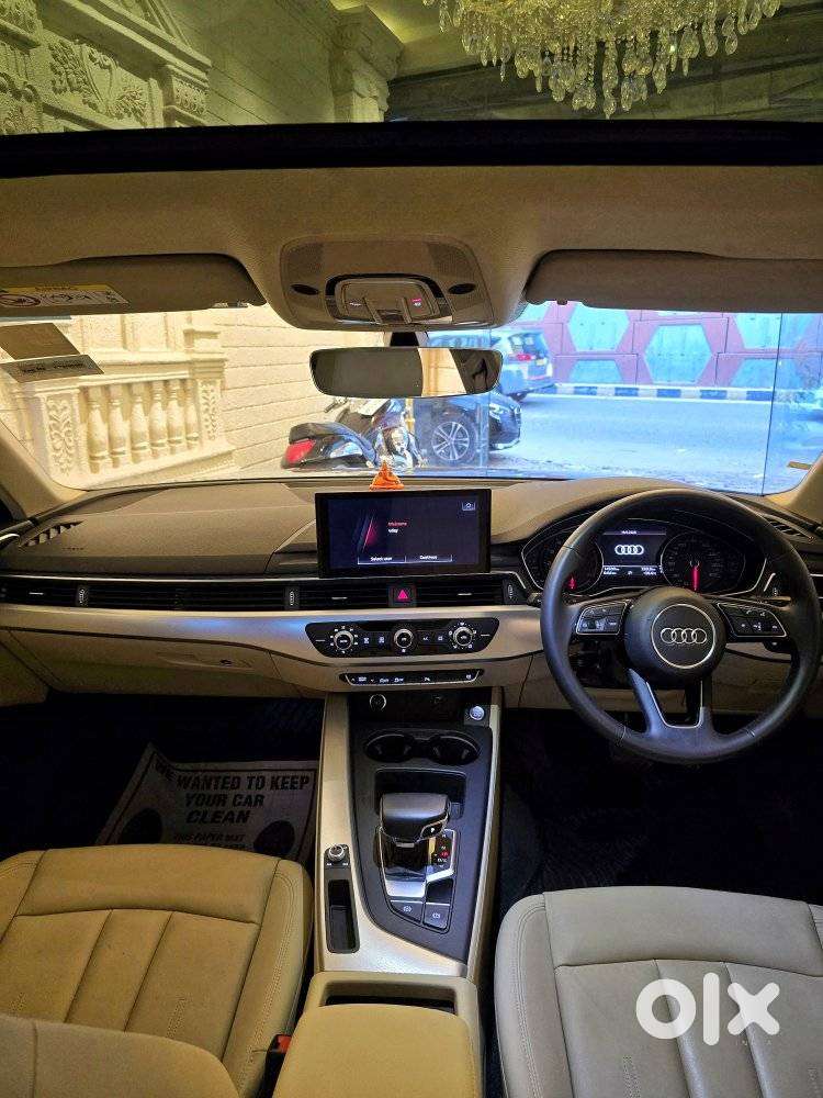 Audi A4, 2023, Petrol